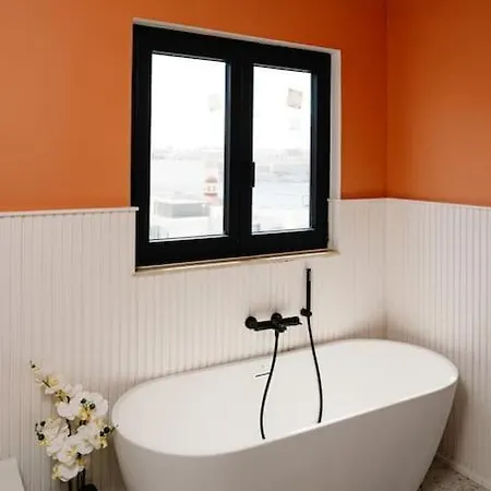 Appartement Mainstreet Designer 12 With Shared Rooftop Pool And Bbq