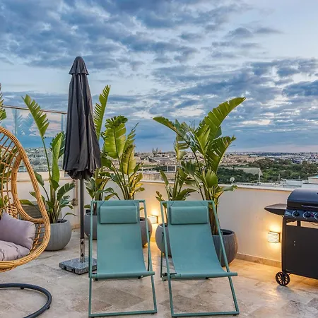 Mainstreet Designer 12 With Shared Rooftop Pool And Bbq Sliema